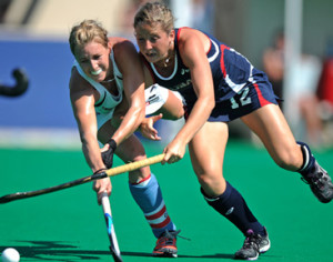 field-hockey-defense